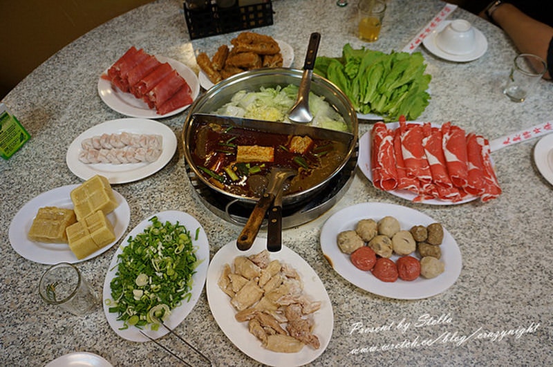 1367720033 2028457871