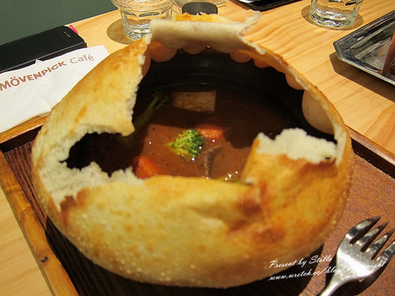 1367695147 1814849923