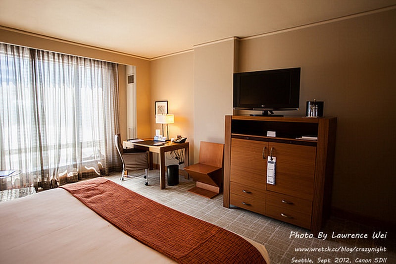 1367674961 3688151757