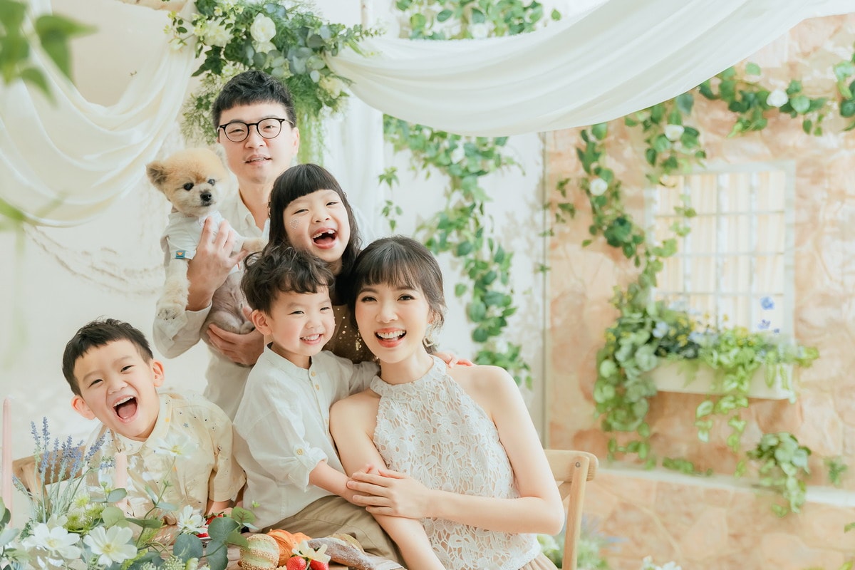 【團購】BabyPure寶寶寫真及全家福 三種團購方案最高現省$4140 (至3/23 23:59止 ) 一年一團別錯過