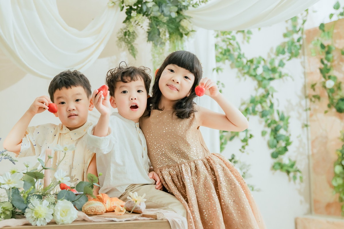 【團購】BabyPure寶寶寫真及全家福 三種團購方案最高現省$4140 (至3/23 23:59止 ) 一年一團別錯過