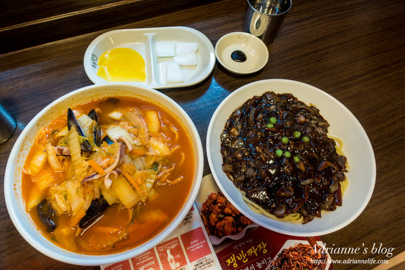 【首爾美食推薦】香港飯店0410平價又美味的韓式炸醬麵&辣炒海鮮麵＆辣炒炸雞