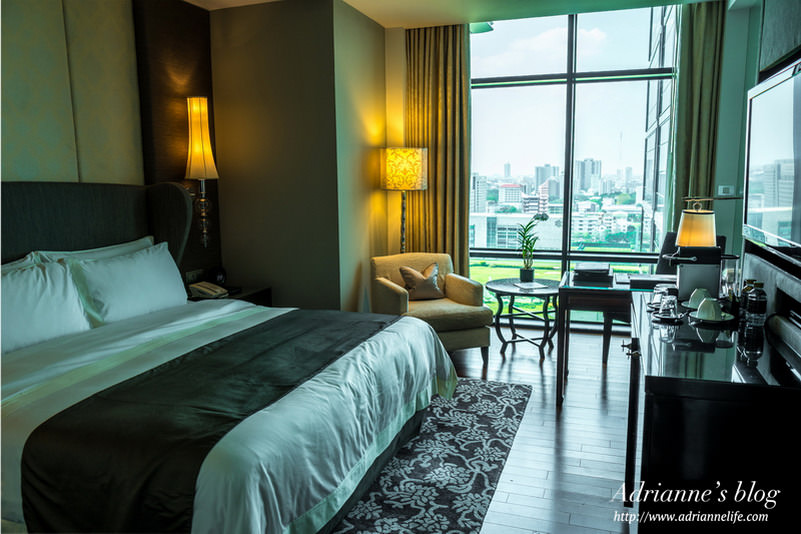 【曼谷住宿推薦】曼谷瑞吉酒店 The St. Regis Bangkok Hotel 豪華客房/地理位置極佳/門口有BTS/鄰近四面佛商圈/24小時管家服務&健身房