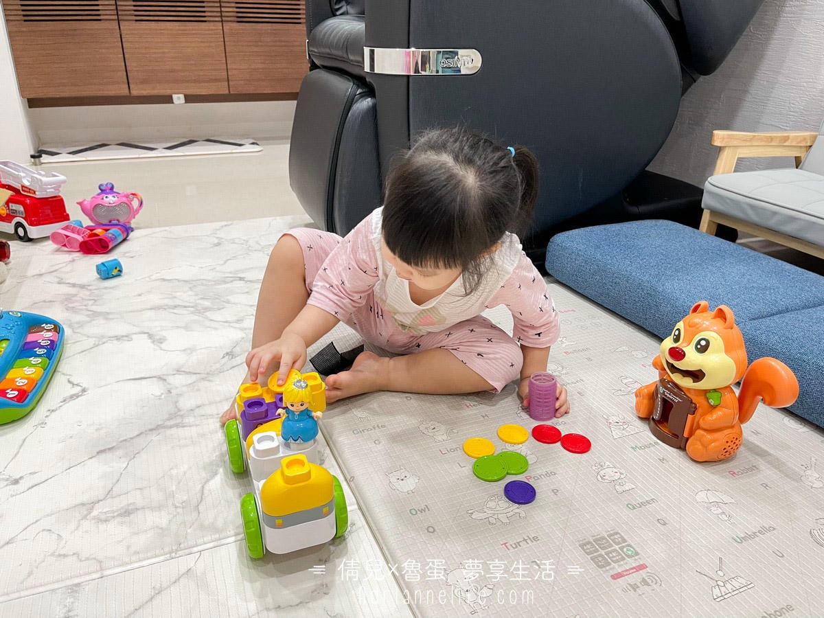 【團購】從玩樂中學英文!美國LeapFrog跳跳蛙 0-6歲全英文互動玩具,孩子玩到愛不釋手!(至1/27 23:59止 ) - 第126張圖 【團購】從玩樂中學英文!美國LeapFrog跳跳蛙 0-6歲全英文互動玩具,孩子玩到愛不釋手!(至1/27 23:59止 )