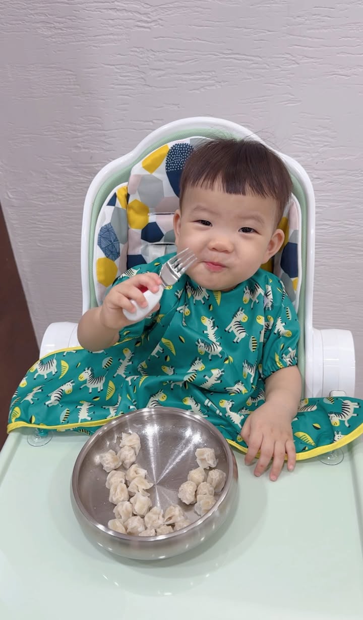 【團購】新加坡Oribel成長型餐椅/多功能遊戲桌/AA嬰幼兒包巾/咬咬兜/安撫玩具(下次開團 1/9)